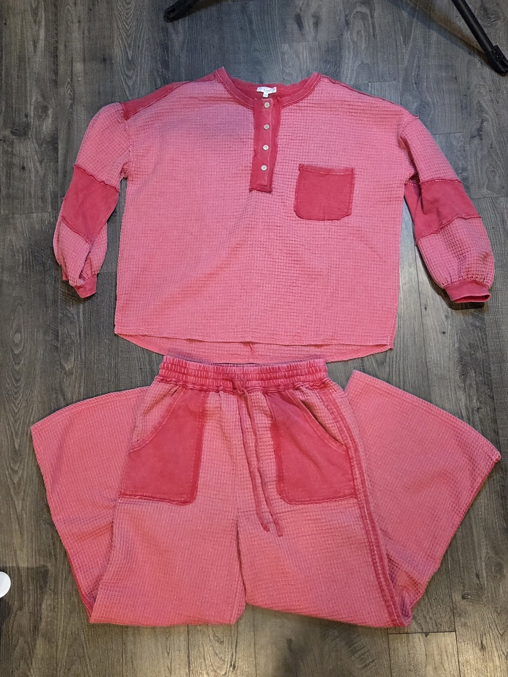 Easel Waffle Knit Set